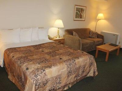 Western 3* Smiths Falls