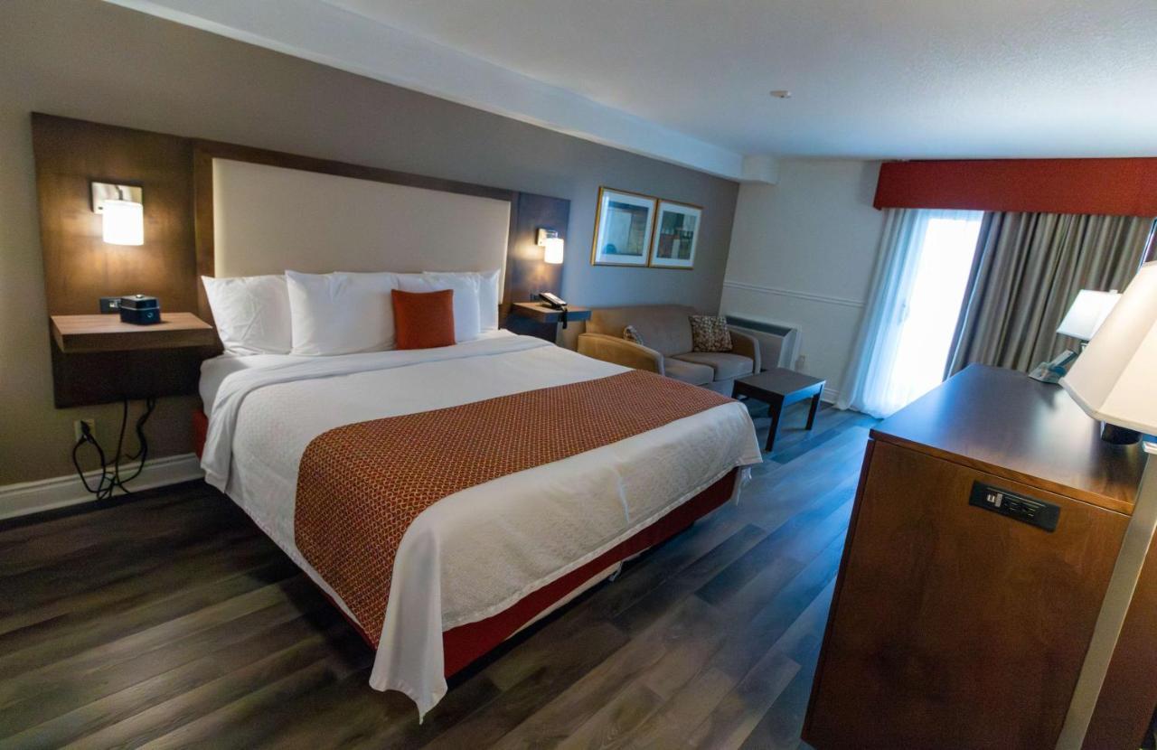 Western Hotel Smiths Falls